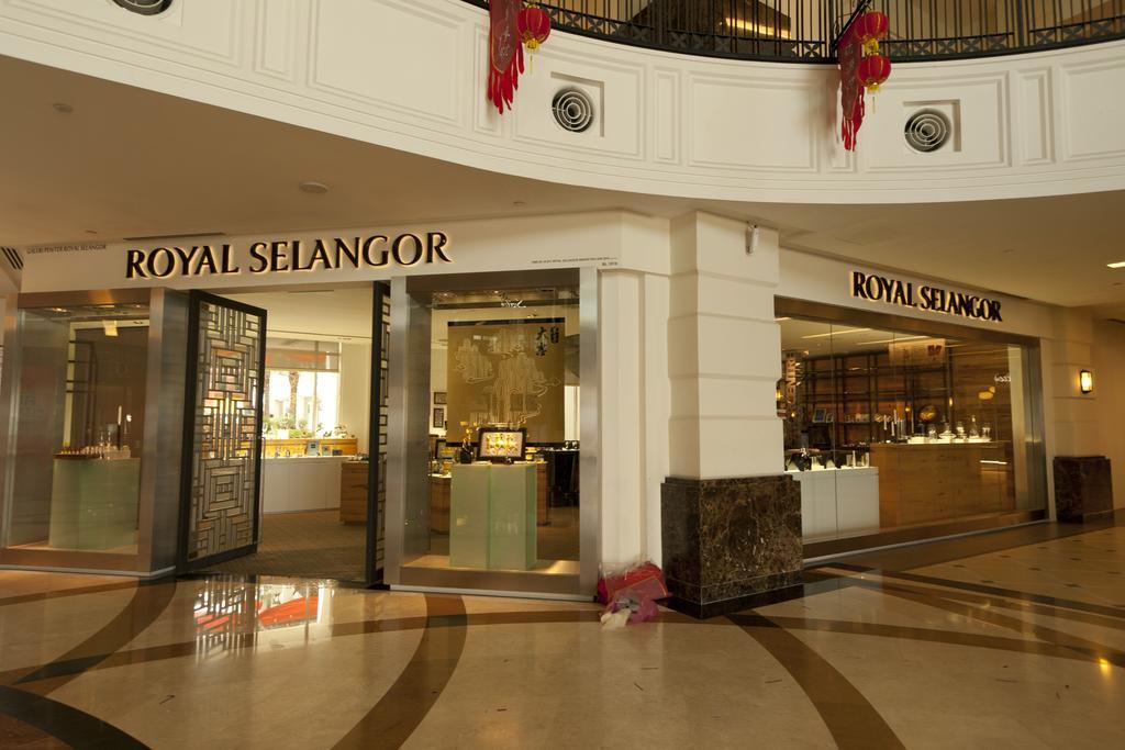 Profolio @ Straits Quay Aparthotel Tanjung Tokong Exteriör bild